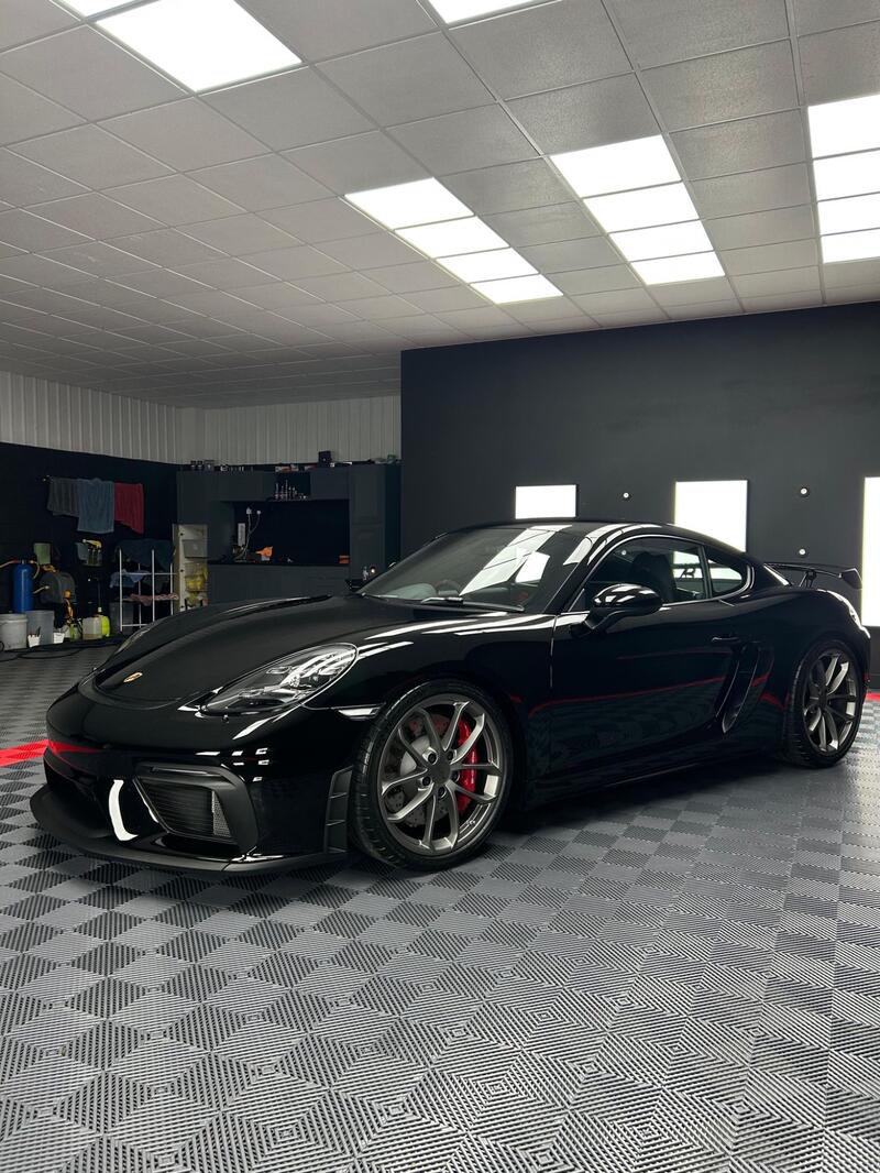PORSCHE 718 4.0 GT4 